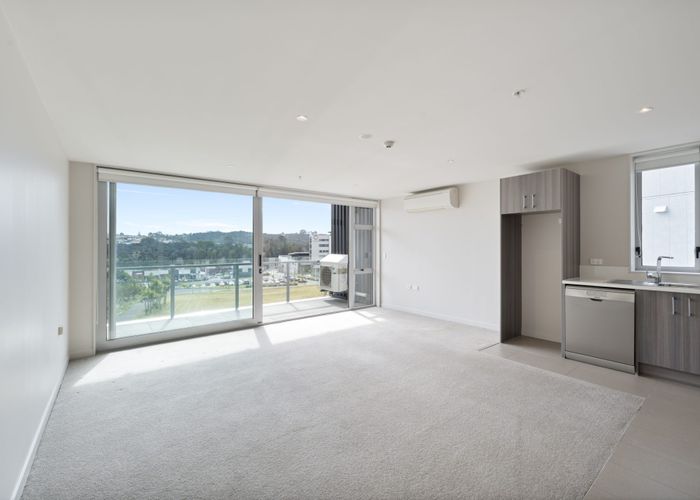 at 204/27 Don Mckinnon Drive, Albany, North Shore City, Auckland