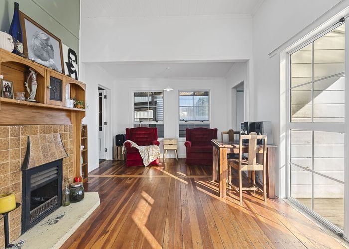  at 200 Tukapa Street, Westown, New Plymouth, Taranaki