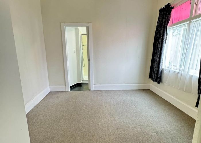  at 1/30 Brentwood Avenue, Mount Eden, Auckland City, Auckland