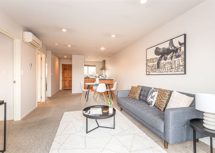  at 2/627 Gloucester Street, Linwood, Christchurch