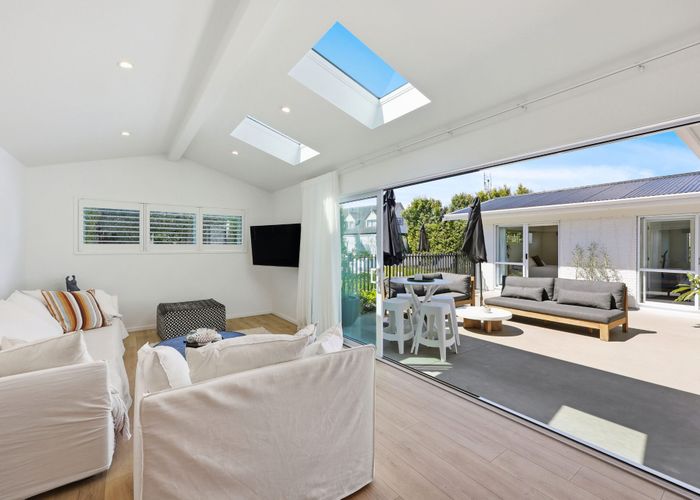  at 46 Luton Avenue, Sunnyhills, Manukau City, Auckland