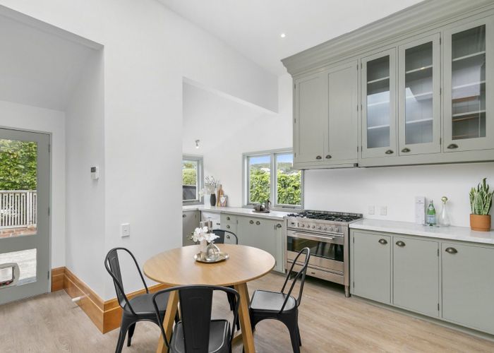  at 51 Simla Crescent, Khandallah, Wellington