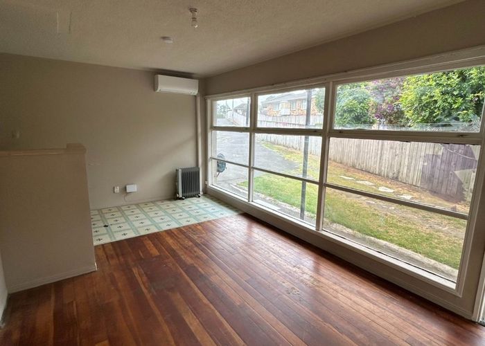  at 2/27 Jane Cowie Avenue, Otahuhu, Auckland City, Auckland