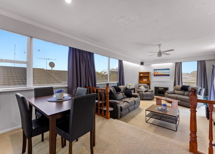  at 34 Blakeborough Drive, Forrest Hill, North Shore City, Auckland
