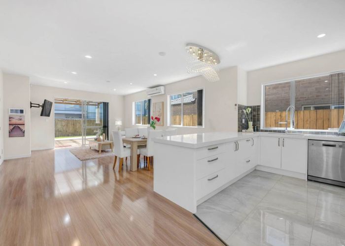  at 11 Kawa Drive, Flat Bush, Manukau City, Auckland