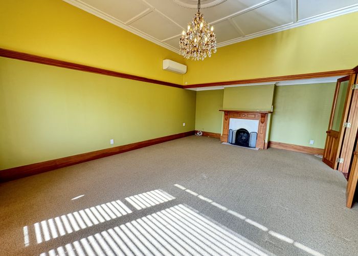  at 18 Green Lane East, Remuera, Auckland