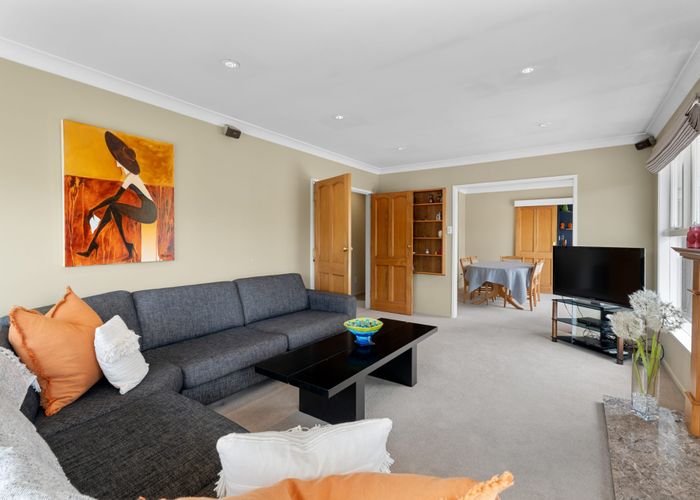  at 10 Dover Place, Remuera, Auckland City, Auckland