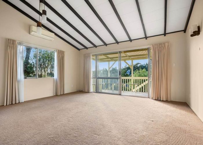  at 13 Island Bay Road, Beach Haven, North Shore City, Auckland