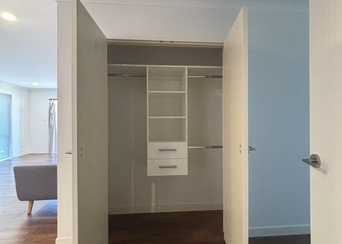  at 26 Para Clos, Fairview Heights, North Shore City, Auckland