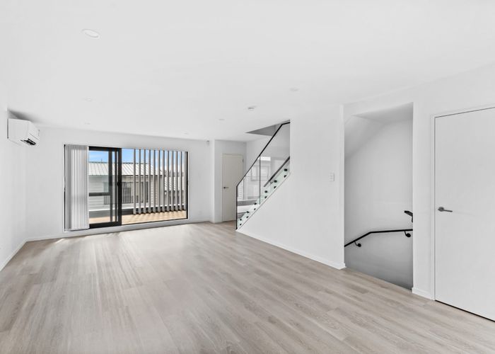  at 4/53 Drake Street, Howick, Manukau City, Auckland