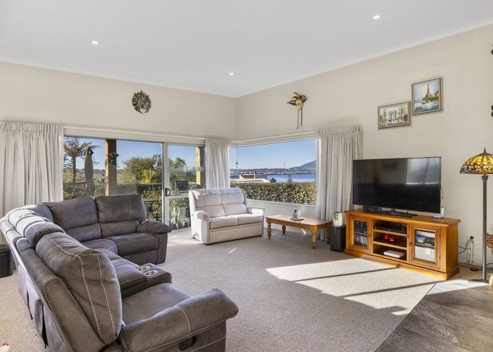  at 718 Acacia Bay Road, Acacia Bay, Taupo, Waikato