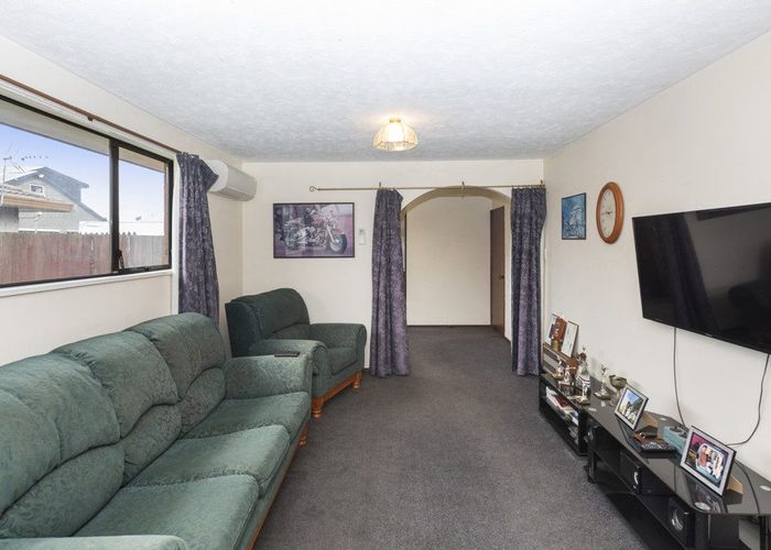  at 1/2 Mchaffies Place, Wainoni, Christchurch
