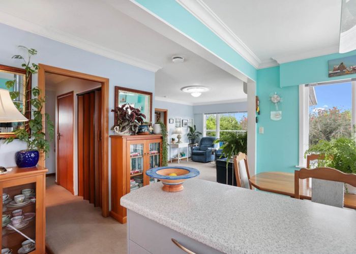  at 9 Alwyn Avenue, Te Atatu South, Auckland