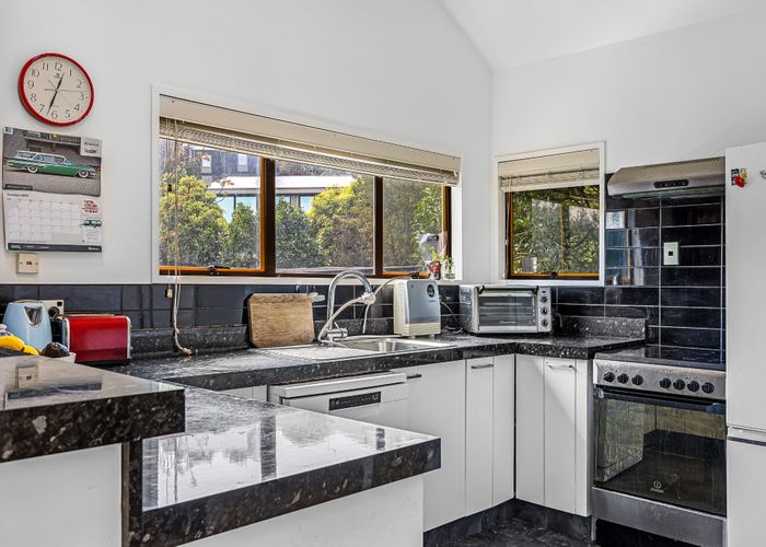  at 12 Pentre Terrace, Cashmere, Christchurch City, Canterbury