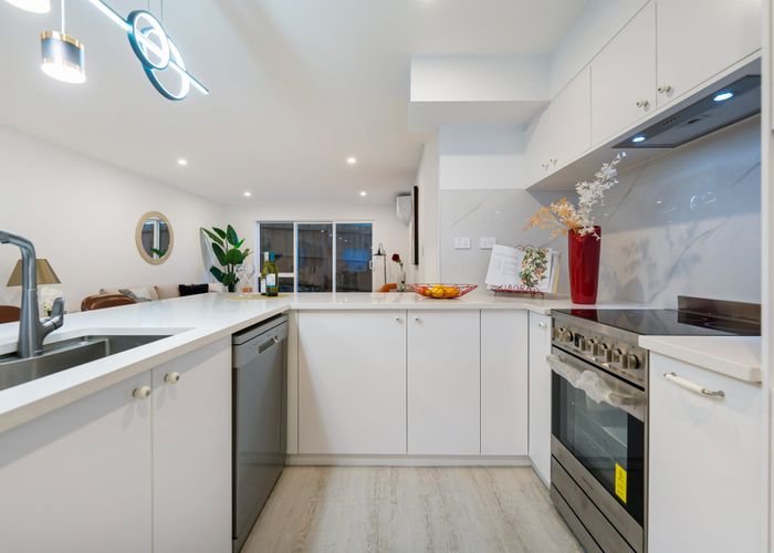  at 2 Northgrove Avenue, Hillcrest, Auckland