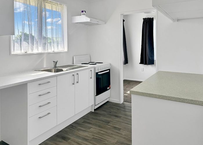  at 2 Tenby Terrace, Flaxmere, Hastings