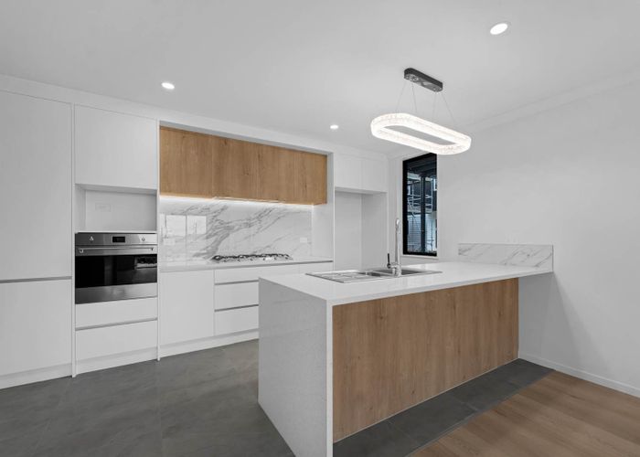  at 12 Longview Oak lane, Rosehill, Papakura, Auckland