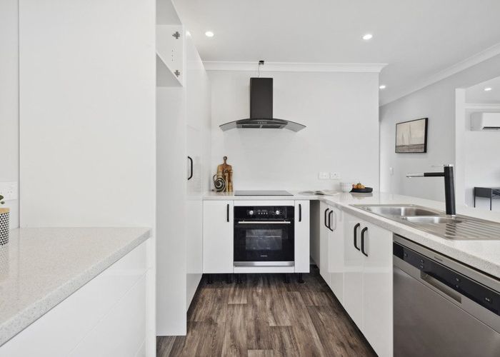  at 43 Dover Road, Wainuiomata, Lower Hutt
