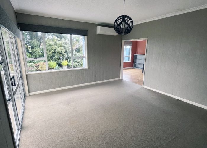  at 136 Seaview Road, Westown, New Plymouth