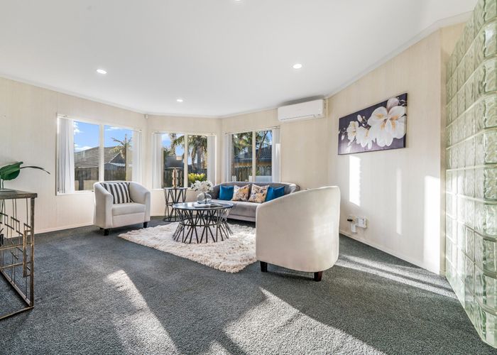  at 7 Newbliss Crescent, East Tamaki Heights, Auckland