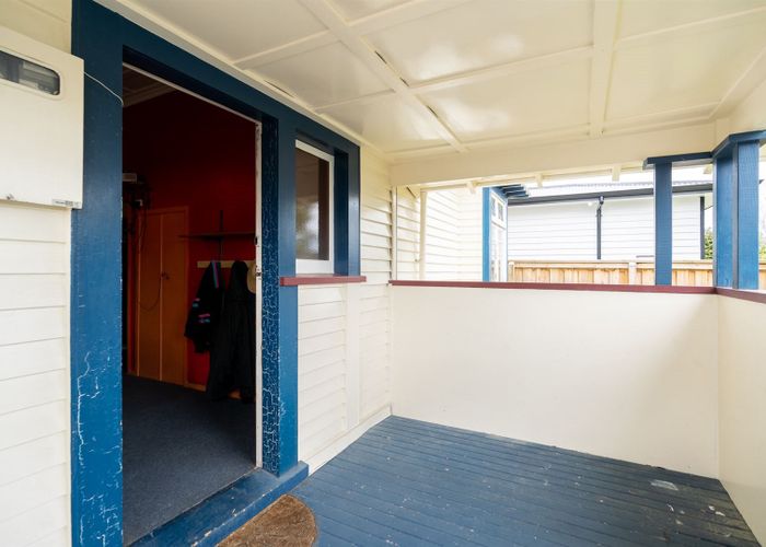  at 4 Frances Street, Hamilton East, Hamilton