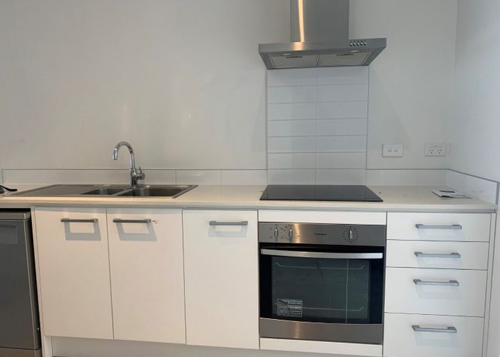  at 90 Makamaka Lane, Albany Heights, Auckland
