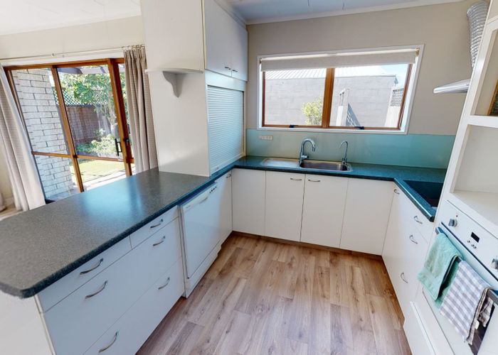  at 8 Essex Place, Springvale, Whanganui