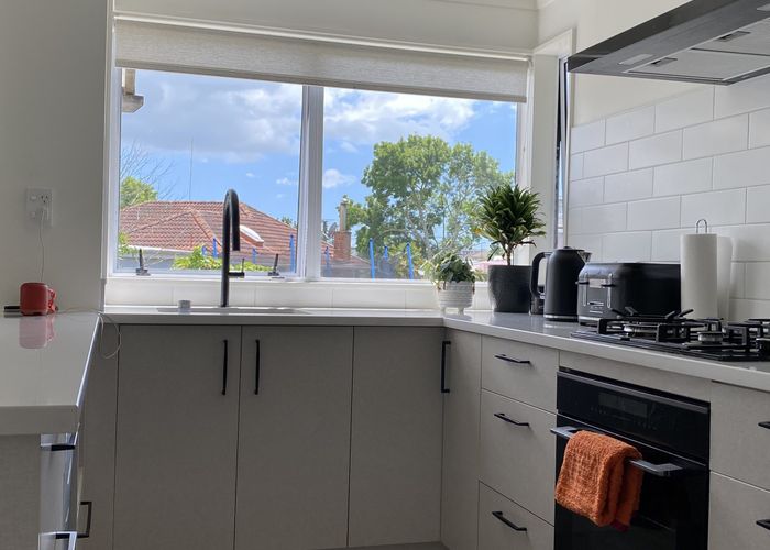  at 12b Duncan Ave, Henderson, Waitakere City, Auckland