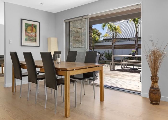  at 9 Endeavour Drive, Whitby, Porirua