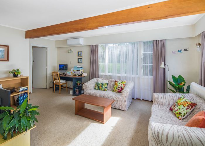  at 12 Mahoe Street, Tawa, Wellington