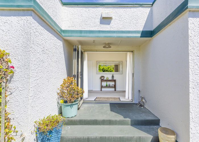  at 1/6 Sanders Avenue, MAREWA, NAPIER