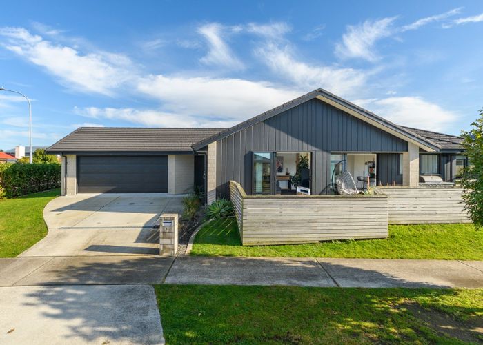  at 1 Fearnley Grove, Pyes Pa, Tauranga