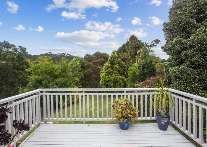  at 7 Napuka Road, Henderson Valley, Waitakere City, Auckland
