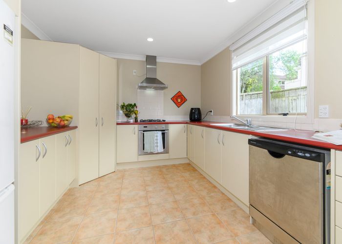  at 25 Belle Verde Drive, Sunnynook, Auckland