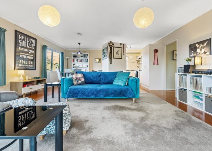  at 41 Carillon Pl, Massey, Waitakere City, Auckland