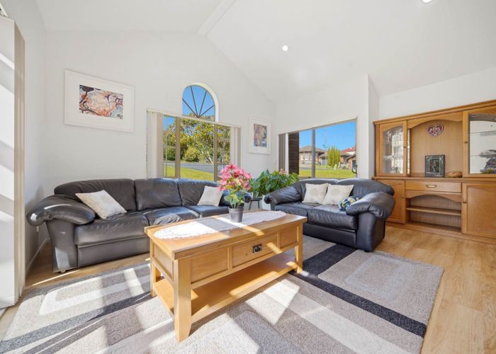 at 77 Nimstedt Avenue, Oteha, North Shore City, Auckland