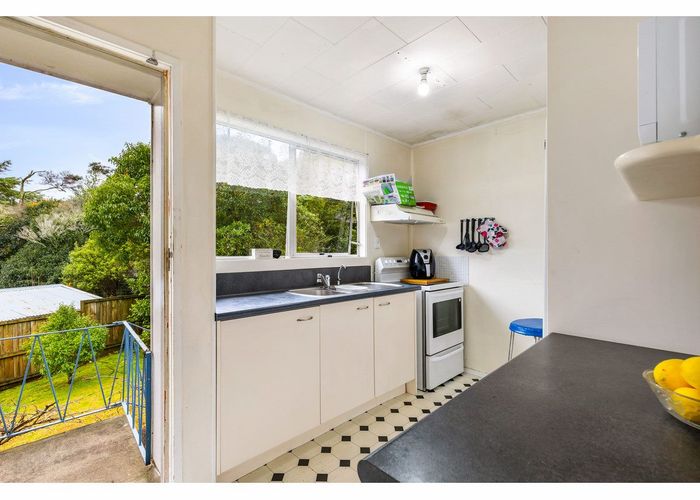  at 23 Contessa Drive, Glenfield, Auckland