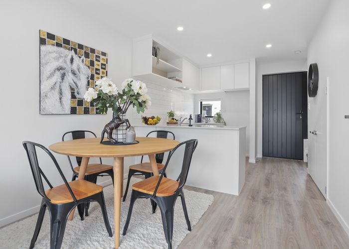  at 21 Ivy Nola Way, Henderson, Auckland