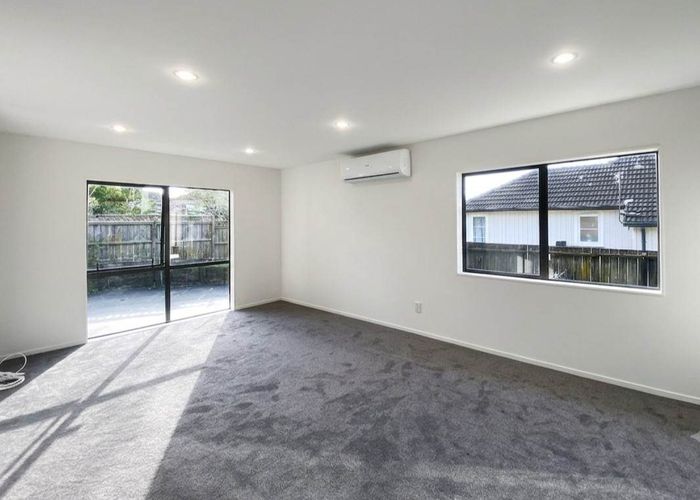  at 1/44 Miro Street, New Lynn, Auckland
