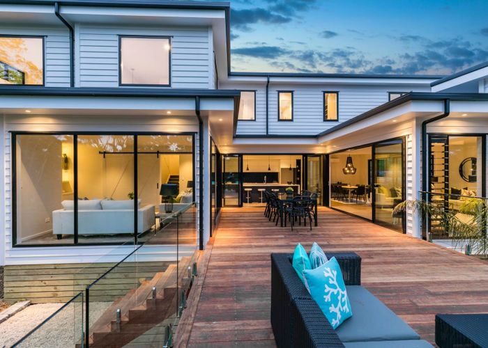  at 19 Roland Road, Greenhithe, Auckland