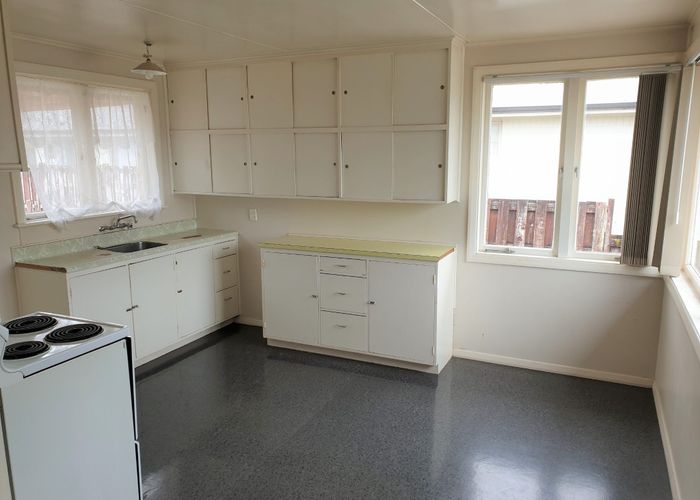 at 6 Inverness Avenue, Hamilton East, Hamilton