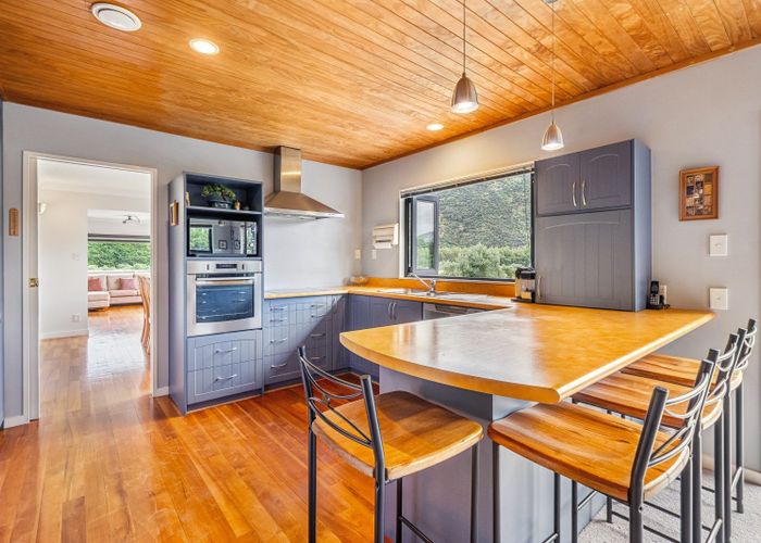  at 1276 Coast Road, Wainuiomata, Lower Hutt, Wellington