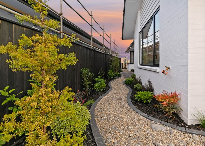  at 37 Parkland Loop, Milldale, Rodney, Auckland