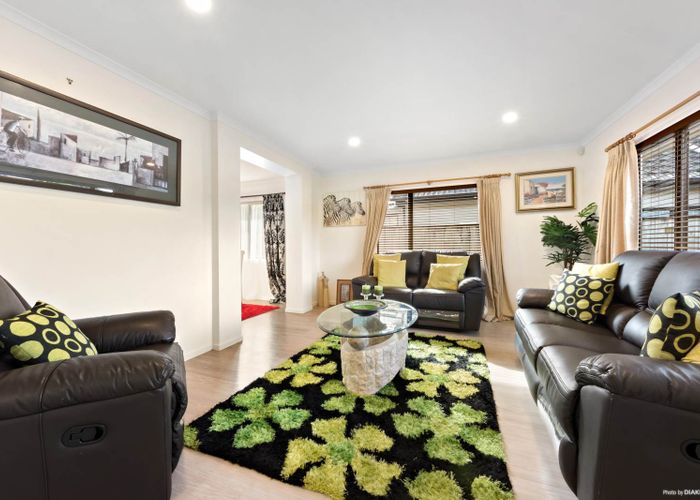  at 62 Thornbury Crescent, East Tamaki Heights, Auckland