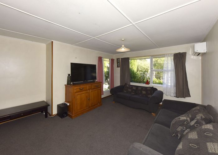  at 24 La Perouse Place, Northcote, Christchurch