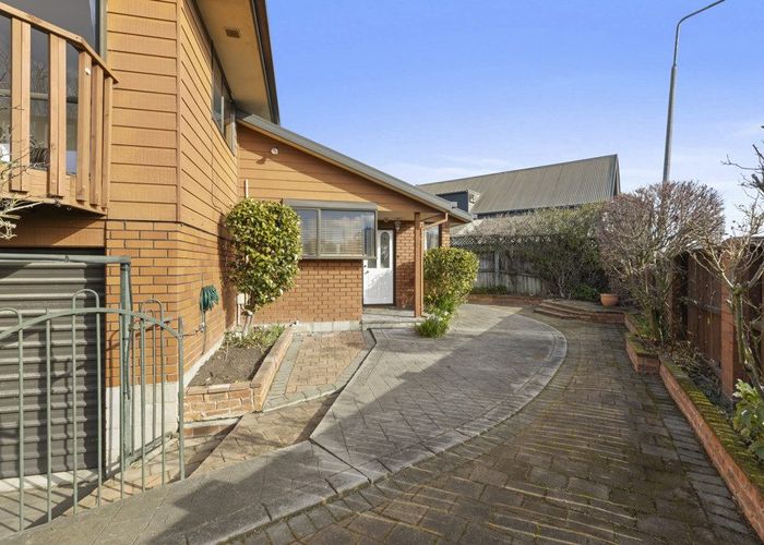  at 1/112 St Albans Street, St. Albans, Christchurch City, Canterbury