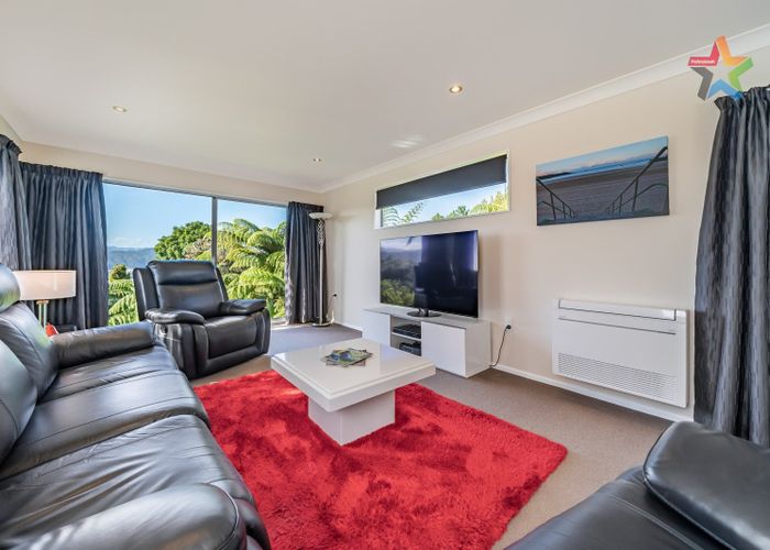  at 18 Panorama Grove, Harbour View, Lower Hutt