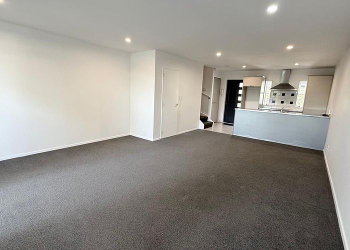  at 2/2 Cawley Street, Ellerslie, Auckland City, Auckland