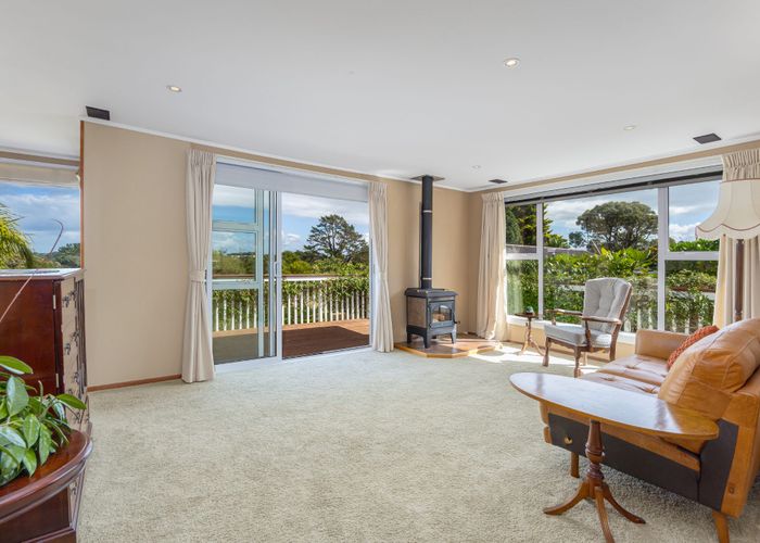  at 27 Shakespear Road, Army Bay, Whangaparaoa
