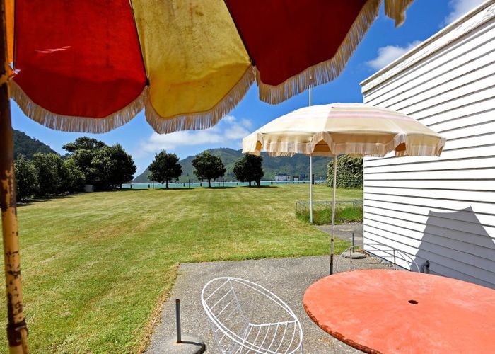  at 20 Esplanade, Okiwi Bay, French Pass